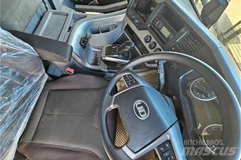 UD TRUCKS QUON Otros camiones