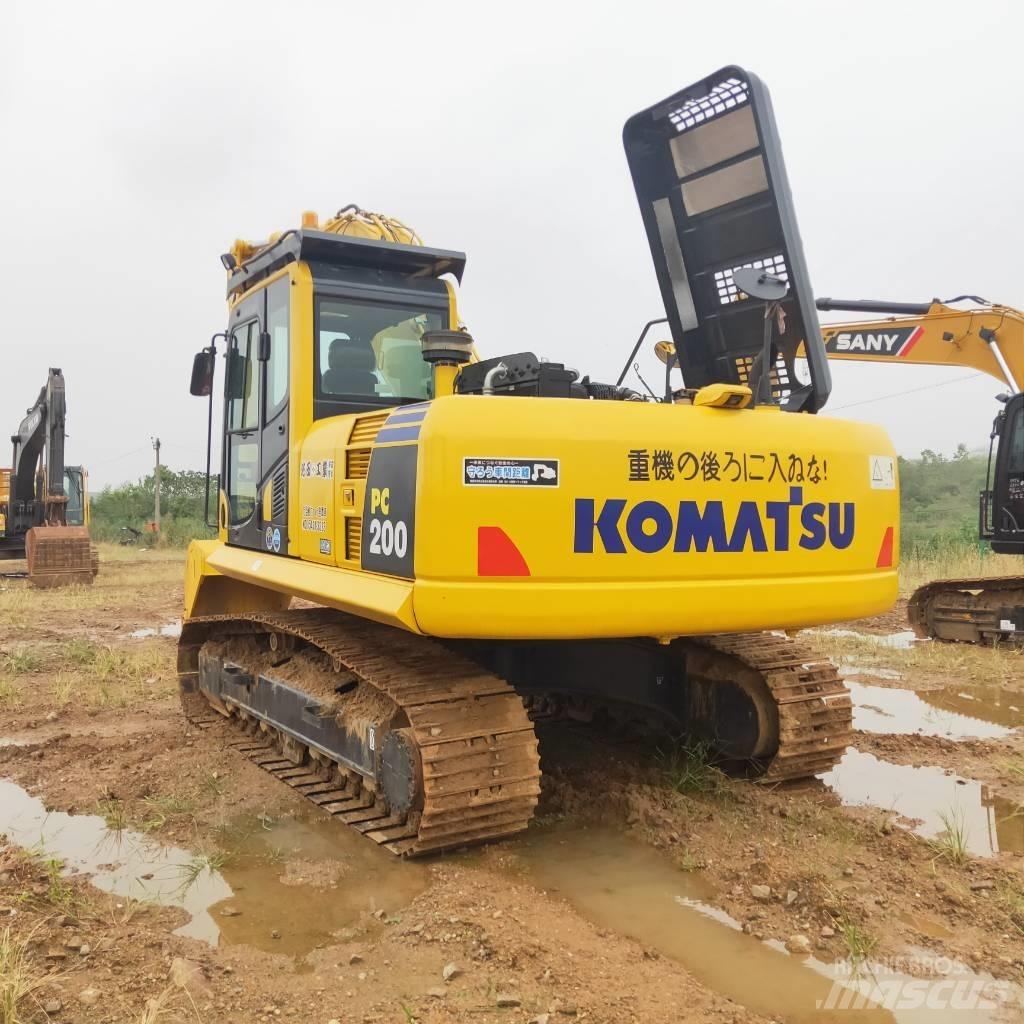 Komatsu PC200-8 Excavadoras de cadenas