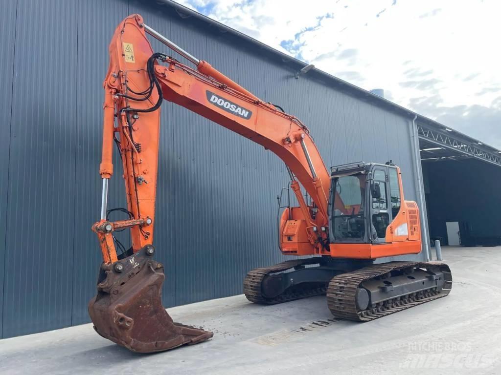 Doosan DX235LCR Excavadoras de cadenas