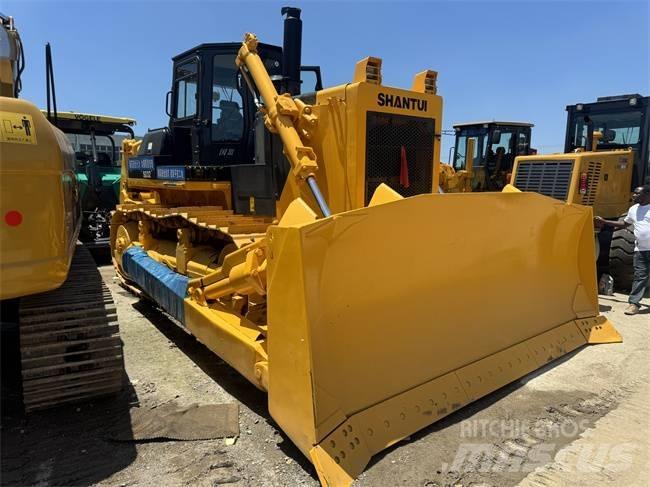 Shantui SD 32 Buldozer sobre oruga