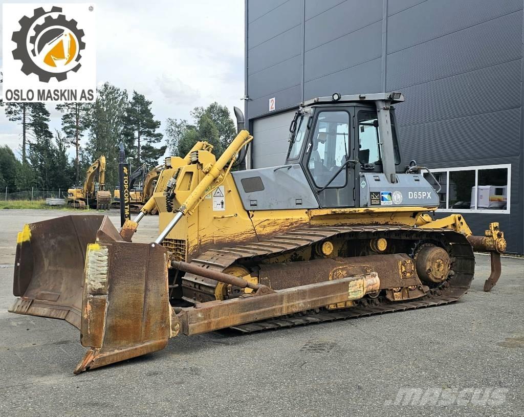 Komatsu D 65 PX-12 Buldozer sobre oruga