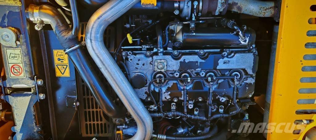 JCB JS 145 W Excavadoras de ruedas