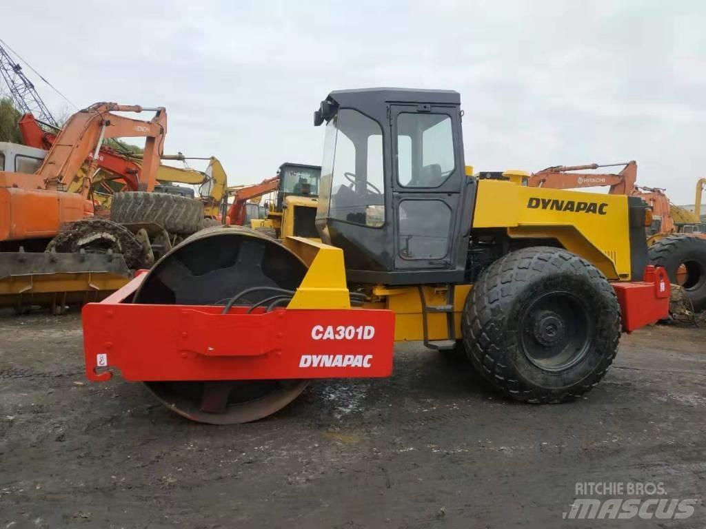 Dynapac CA 301 D Rodillos de un solo tambor
