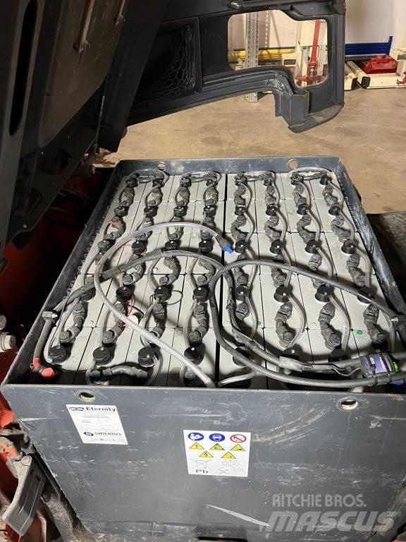 Linde E30/600HL-01 Carretillas de horquilla eléctrica