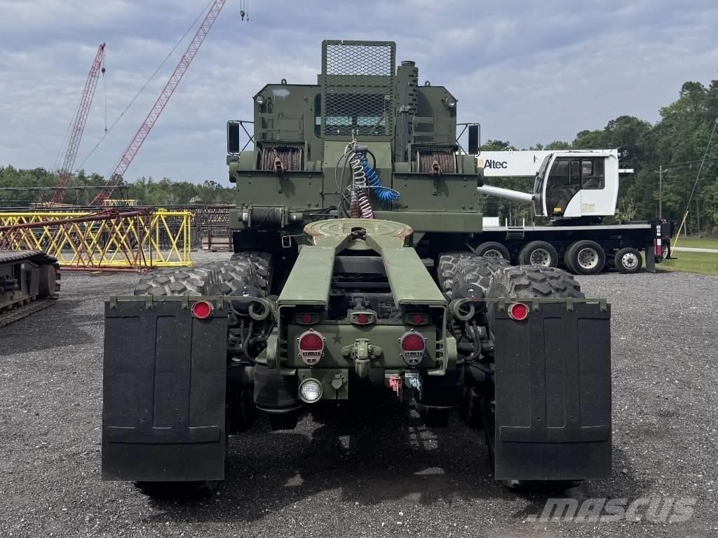 Oshkosh M1070 Cabezas tractoras