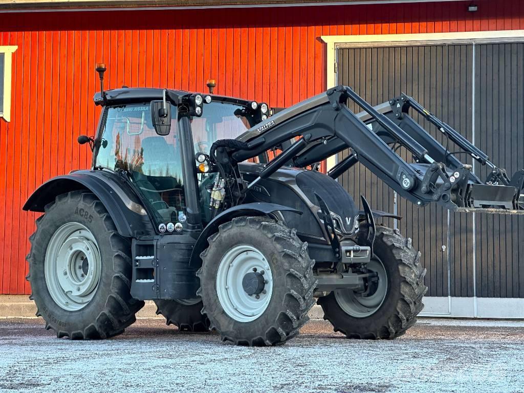 Valtra N 135 Active Tractores