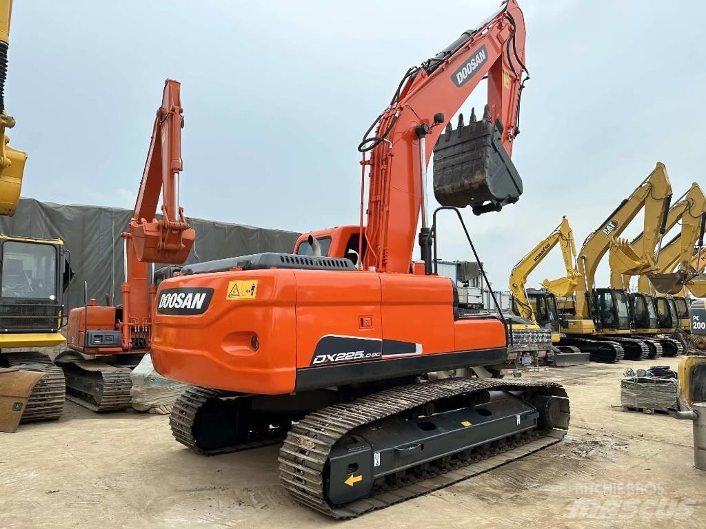Doosan DX225LC-9C Excavadoras de cadenas