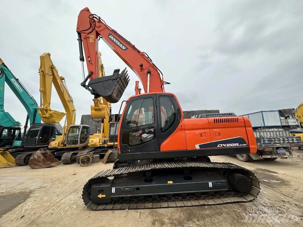 Doosan DX225LC-9C Excavadoras de cadenas