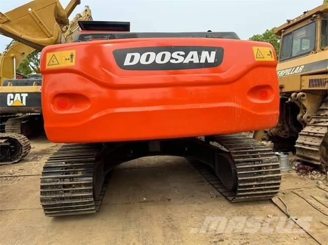 Doosan DX 225 LCA Excavadoras de cadenas