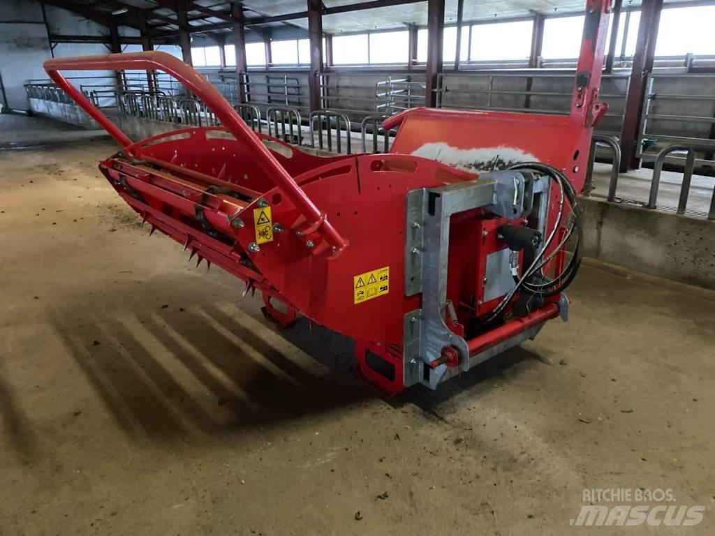 Silofarmer DB18 Desmenuzadoras, cortadoras y desenrolladoras de pacas