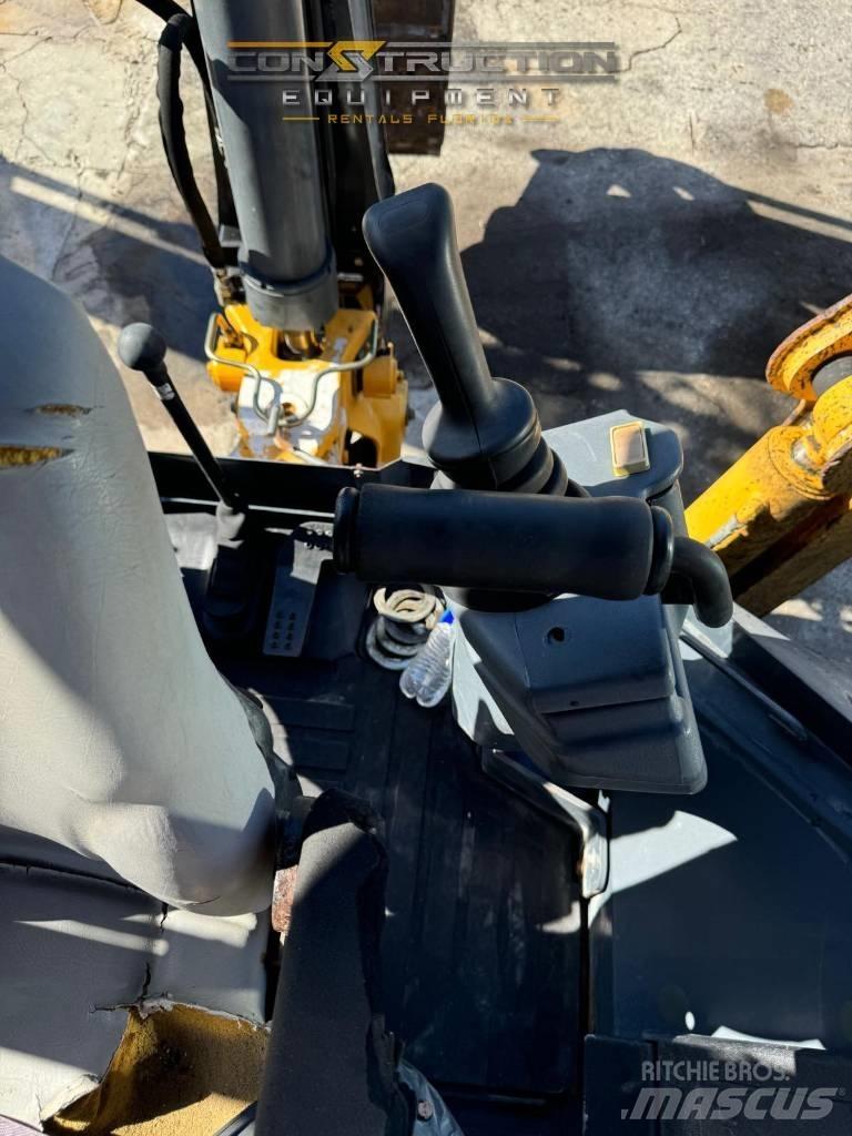 DEERE 310SK Retrocargadoras