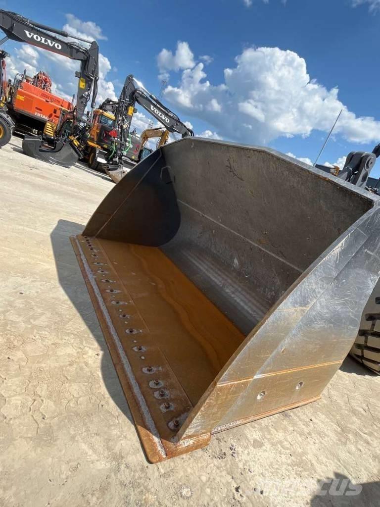 Volvo L 220 H Cargadoras sobre ruedas