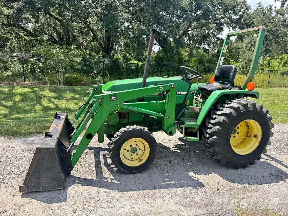 John Deere 790 Tractores