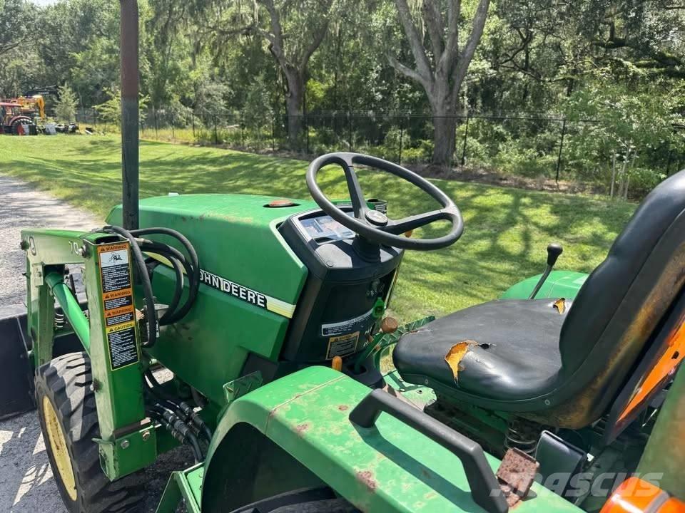John Deere 790 Tractores