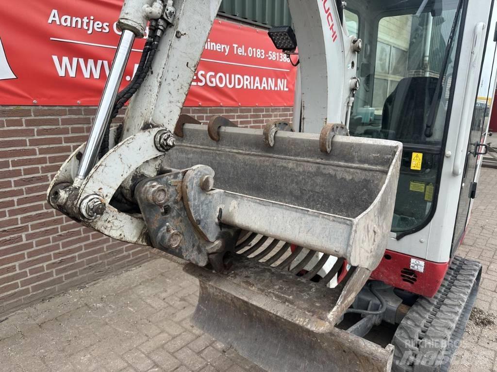 Takeuchi TB216 Mini excavadoras < 7t