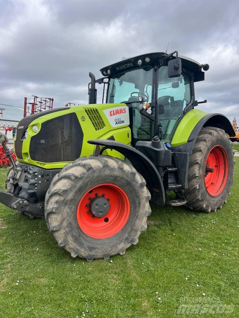 CLAAS AXION 830 CIS+ Tractores