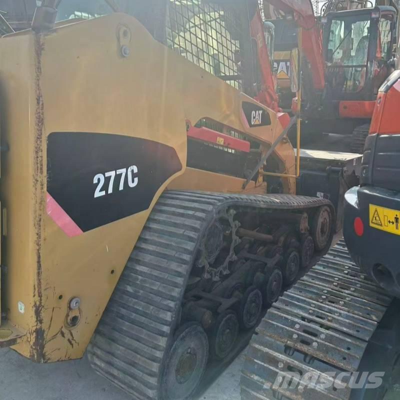 CAT 277 Minicargadoras