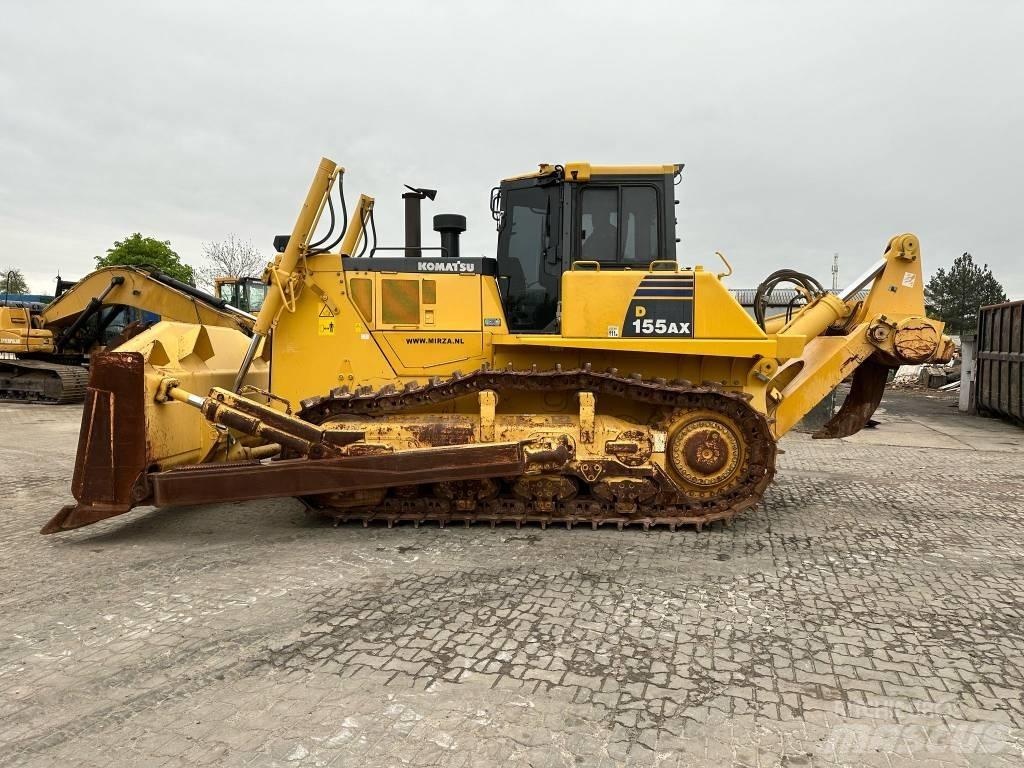 Komatsu D 155 AX-6 Buldozer sobre oruga