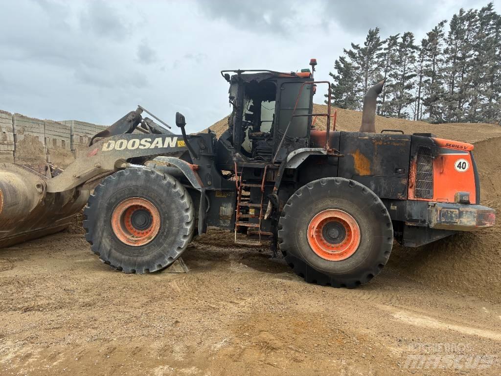 Doosan 420-5 Cargadoras sobre ruedas