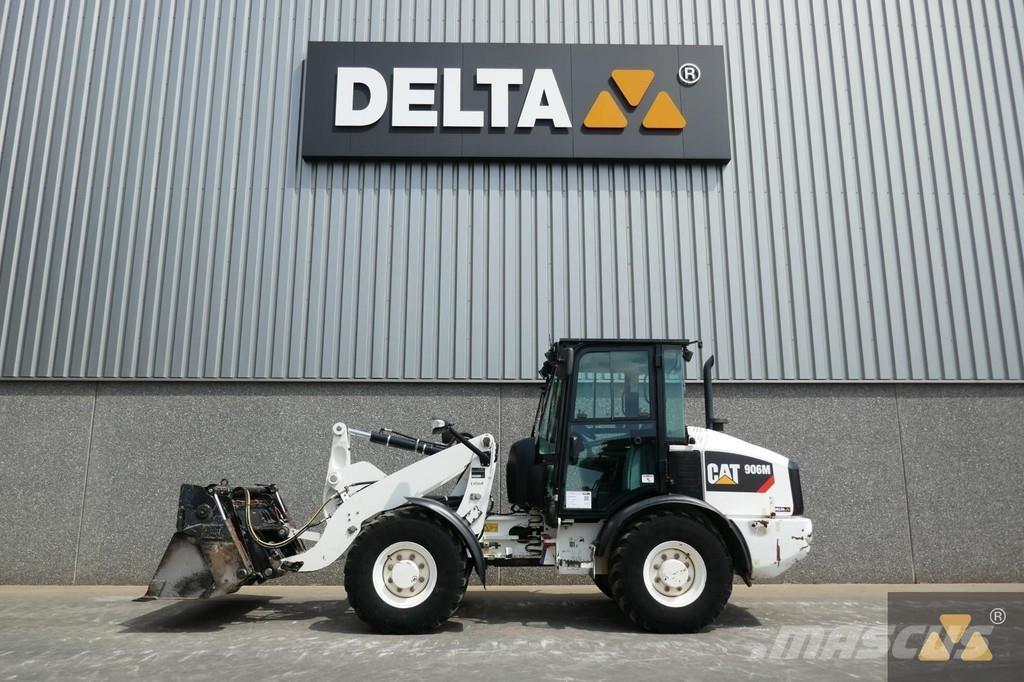 CAT 906M Cargadoras sobre ruedas