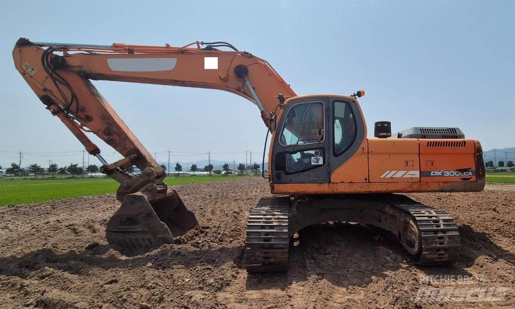Doosan DX 300 LCA Excavadoras de cadenas