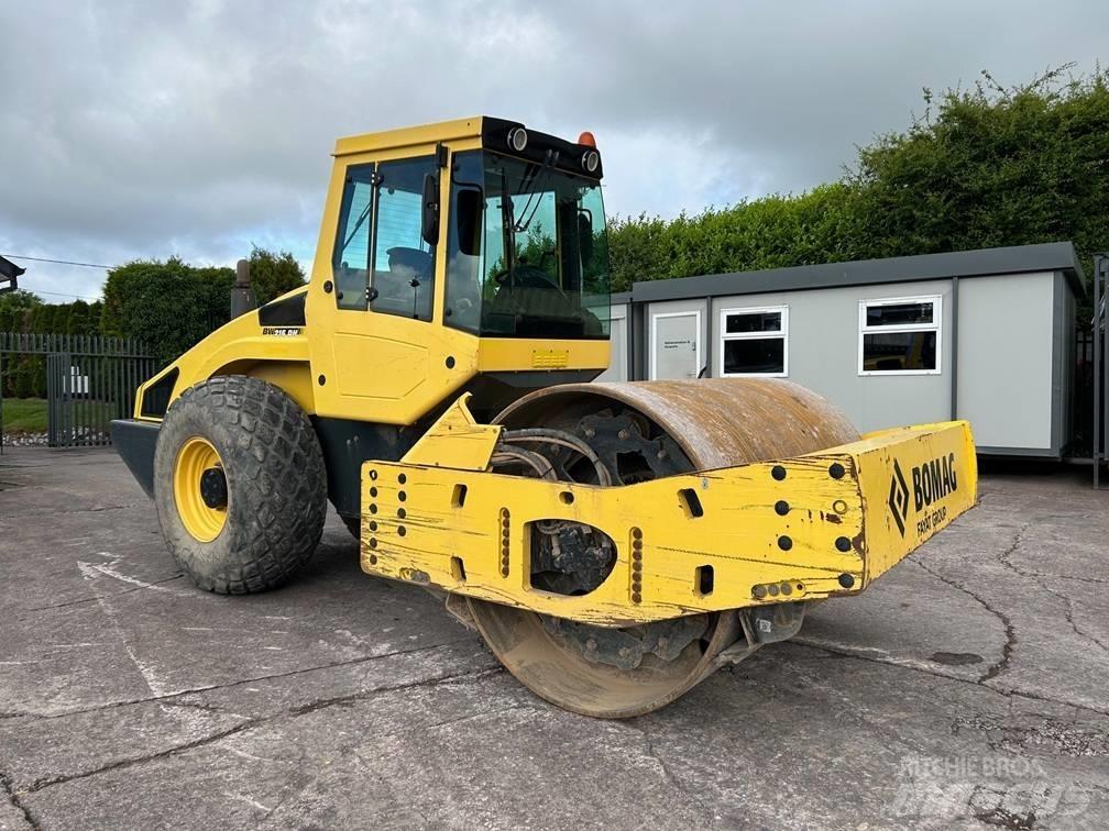 Bomag BW216DH Rodillos de un solo tambor