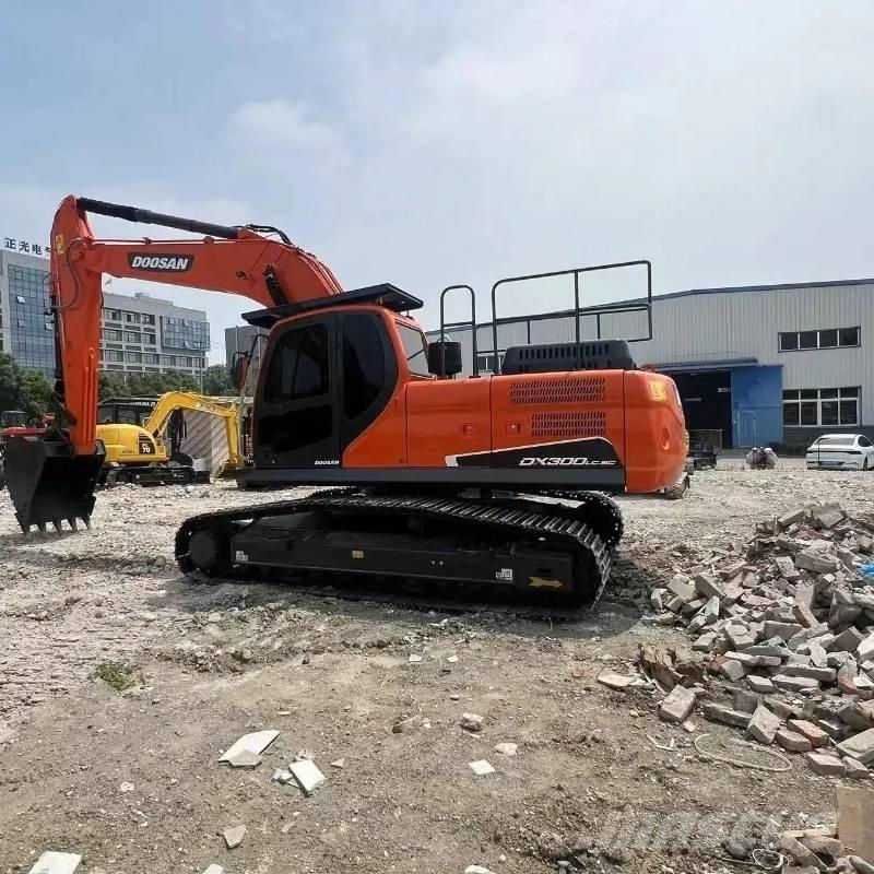 Doosan DX300 Excavadoras de cadenas