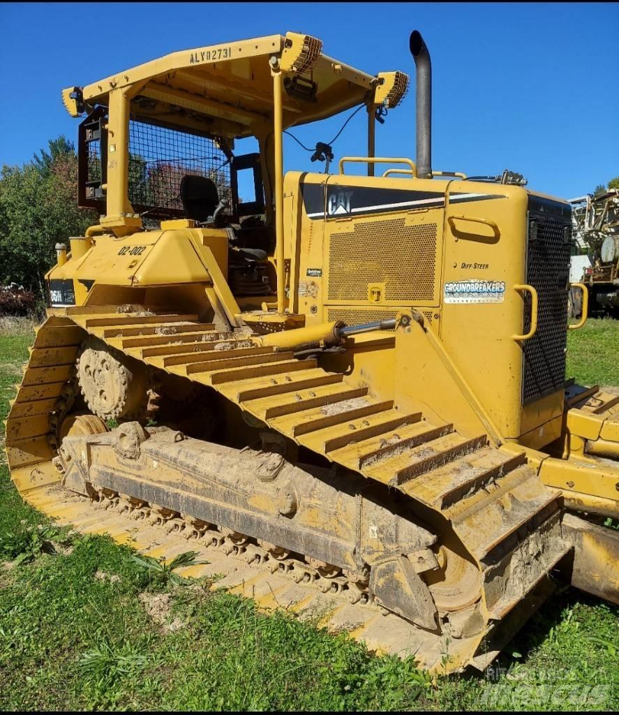 CAT D 6 N Buldozer sobre oruga