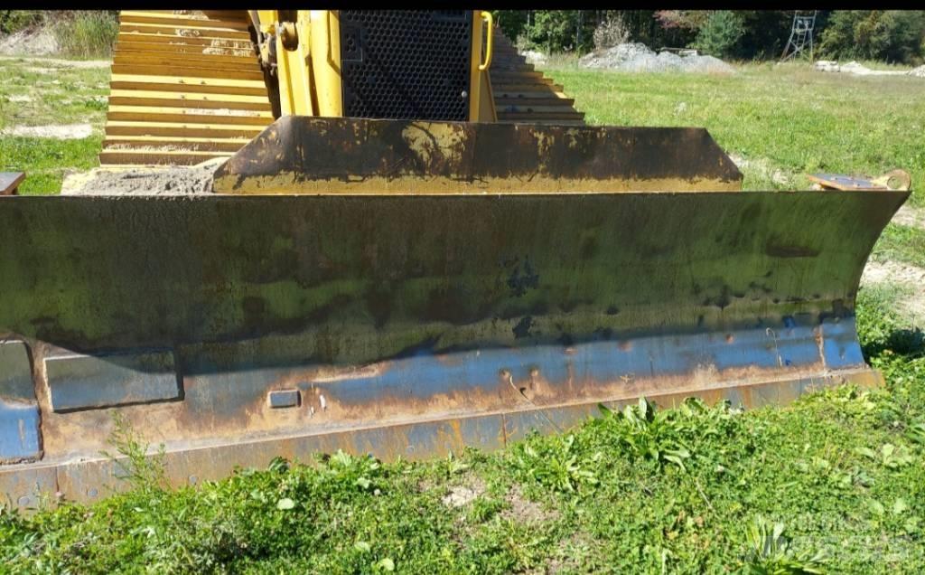 CAT D 6 N Buldozer sobre oruga