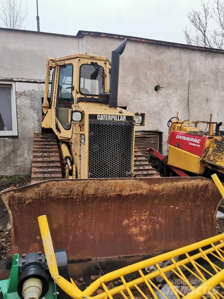 CAT D 4 H Buldozer sobre oruga