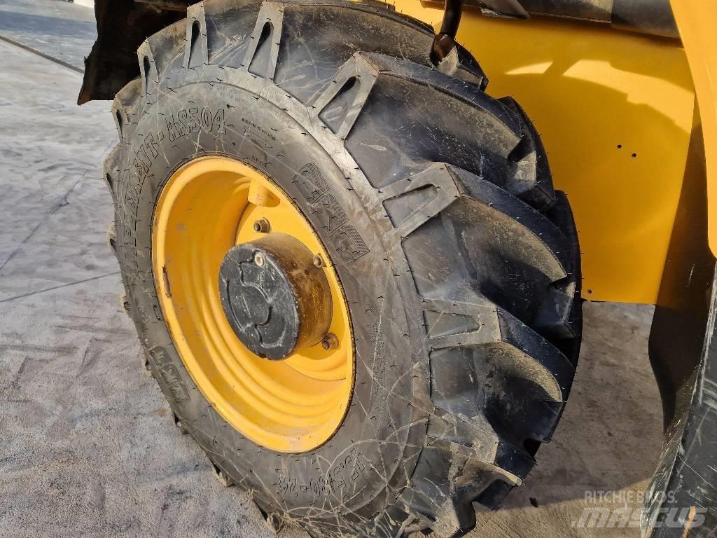 JCB 540-140  BC41 Carretillas telescópicas