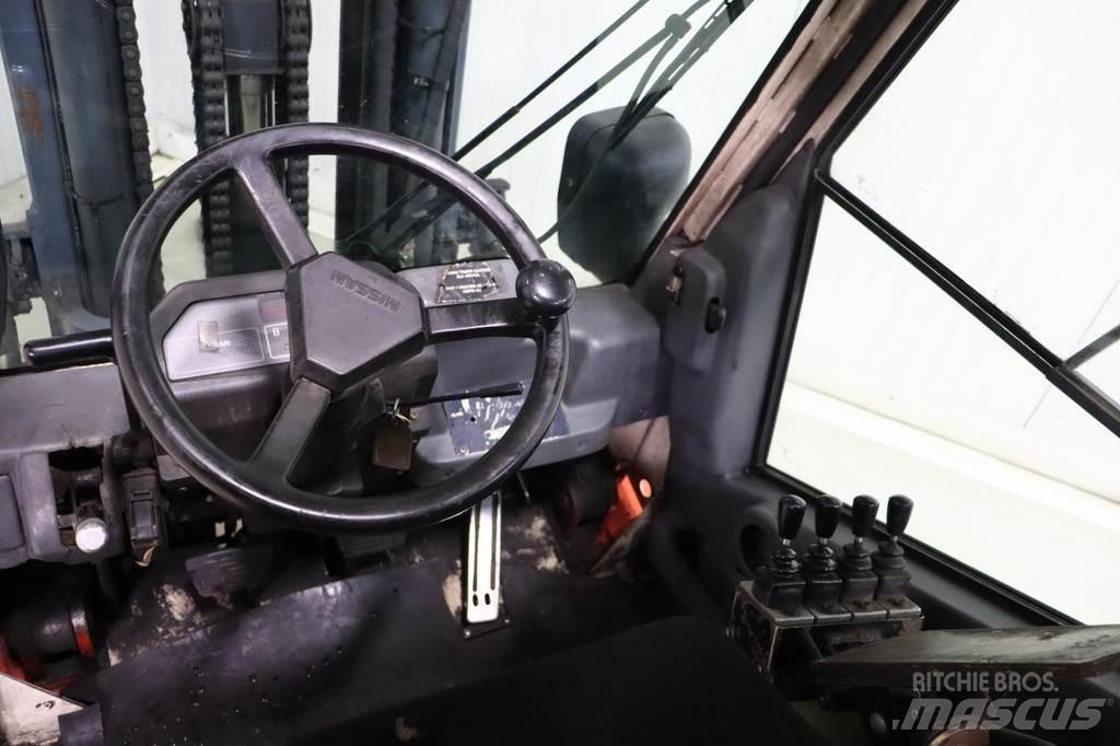 Nissan FGJ02A30U Carretillas diesel