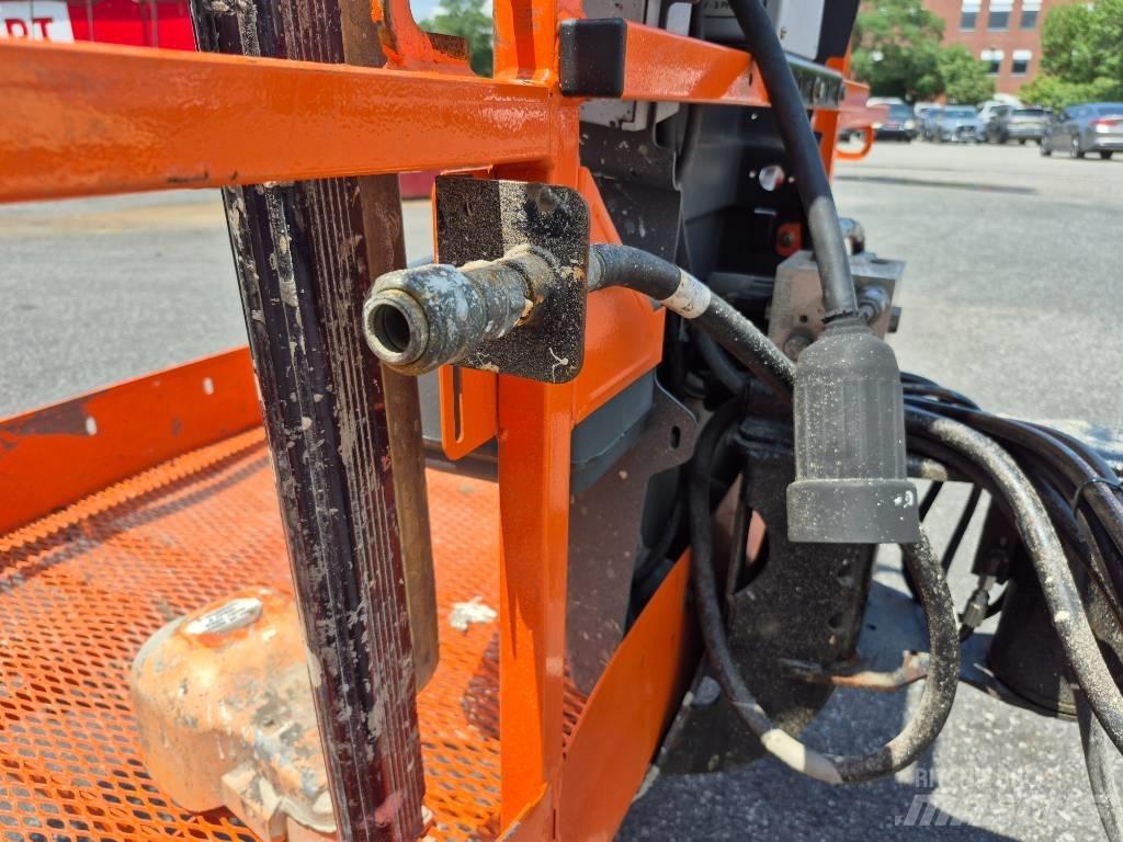 JLG 600 S Plataformas de trabajo telescópica