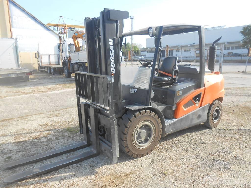 Doosan D50 SC-09 Carretillas diesel