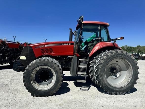 Case IH MX245 Tractores