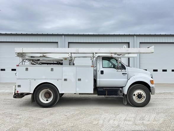 Ford F750 SD Construcción - Otros