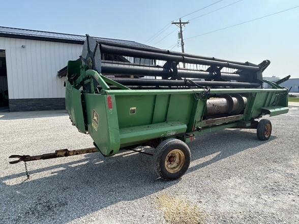 John Deere 220 Cabezales de cosechadoras combinadas