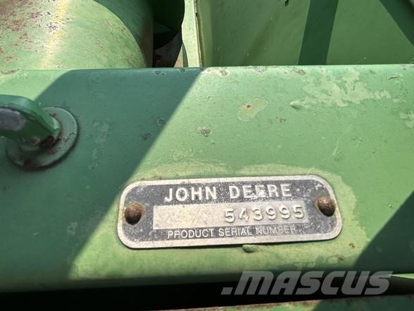 John Deere 220 Cabezales de cosechadoras combinadas