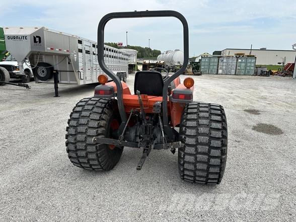 Kubota L4200 Tractores