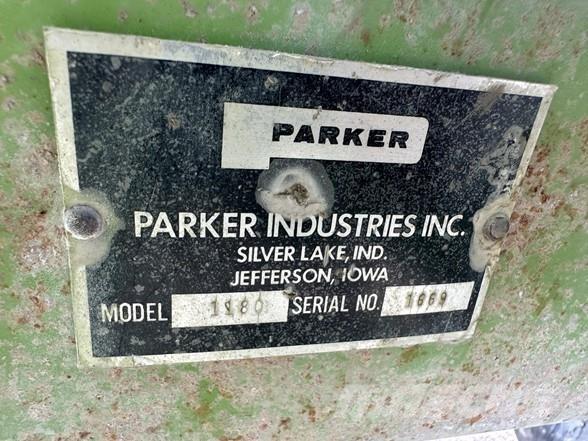 Parker 1180 Remolque para grano
