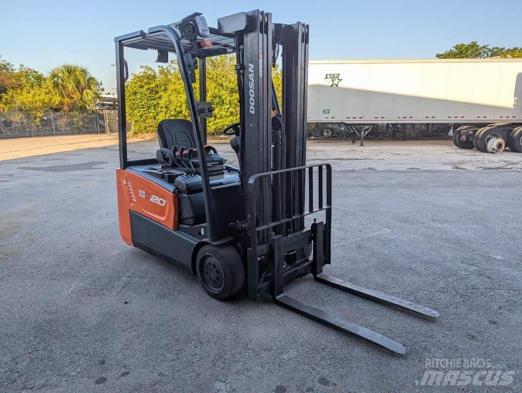 Doosan B 20 T-7 Carretillas de horquilla eléctrica