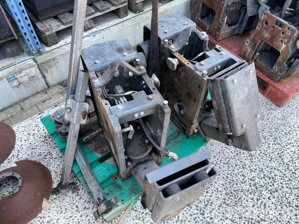 Bomag BF 700 C-2 Asfaltadoras