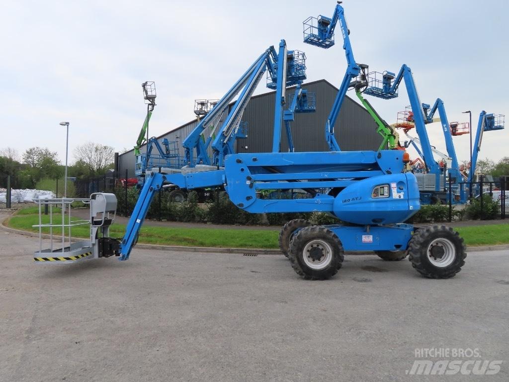 Manitou 180 ATJ Plataforma de trabajo articulada
