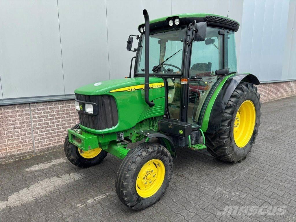 John Deere 5215 Coches