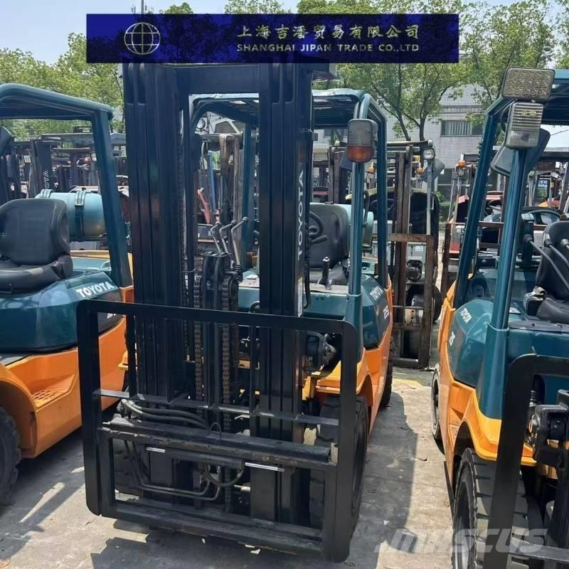 Toyota 7FGU25 Carretillas diesel