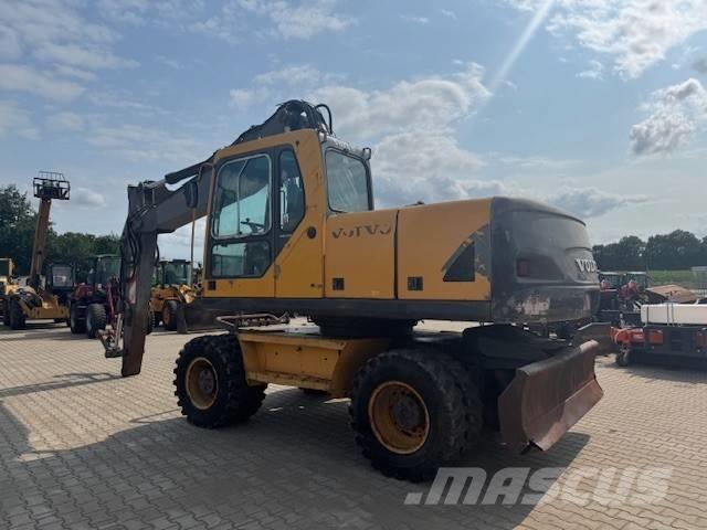 Volvo EW 180 B Excavadoras de ruedas