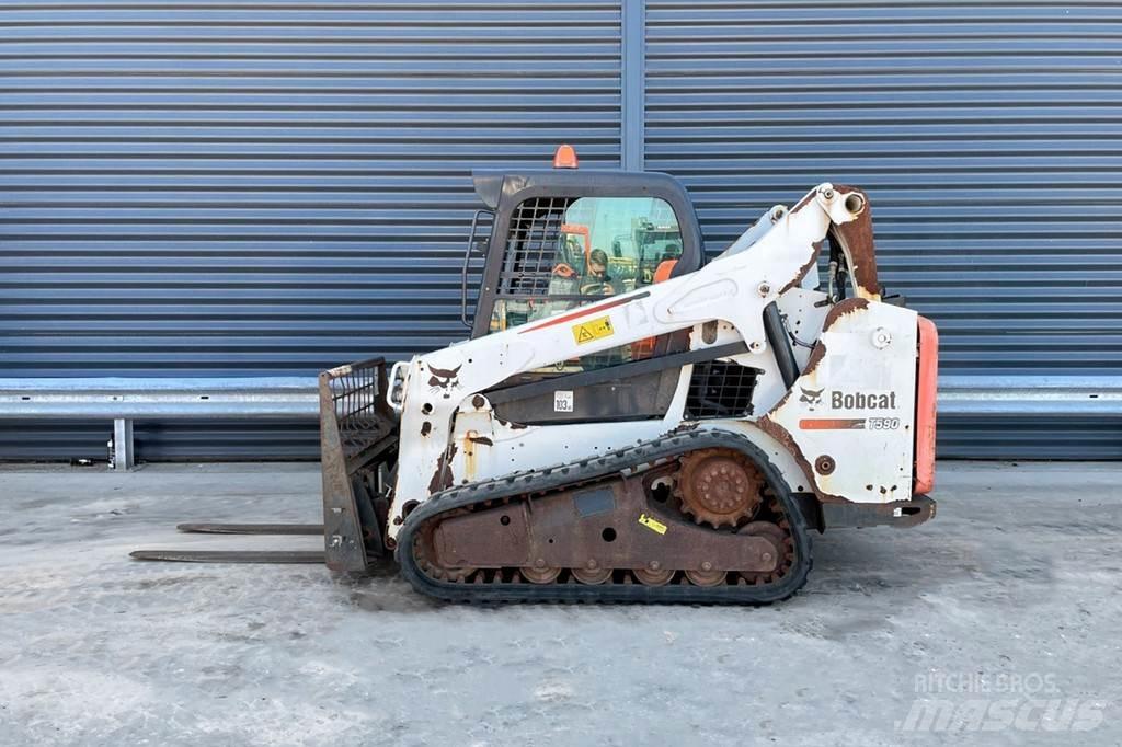 Bobcat T 590 Arrastrador de troncos