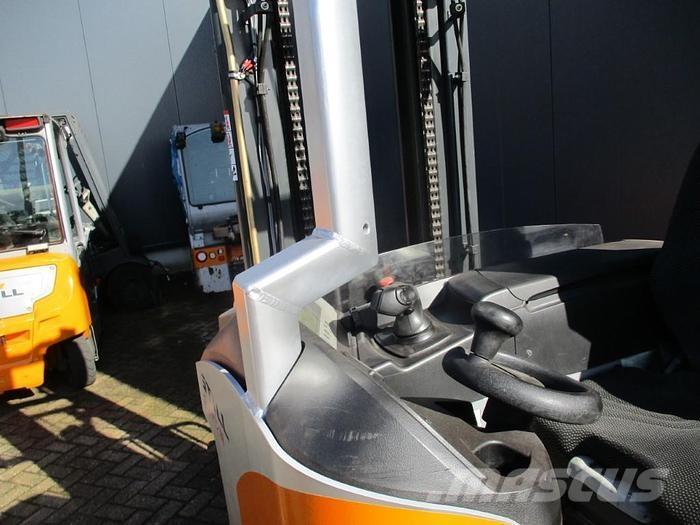 Still FM X12 N Carretillas retráctiles