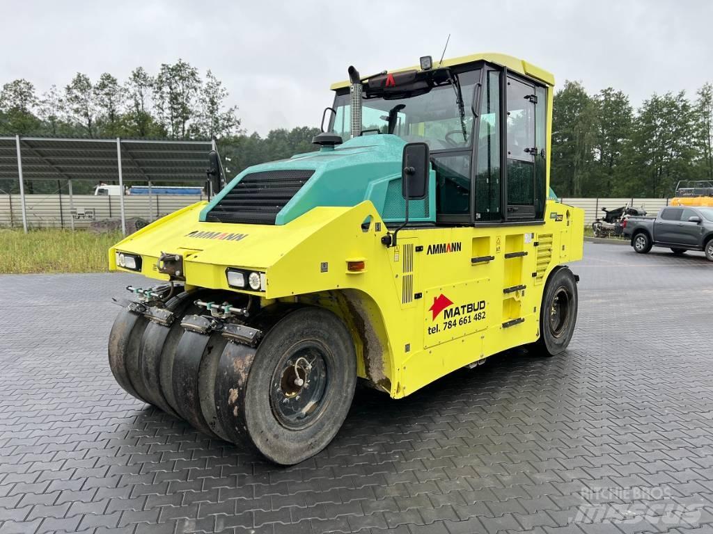 Ammann ARP 240 Rodillos sobre neumáticos