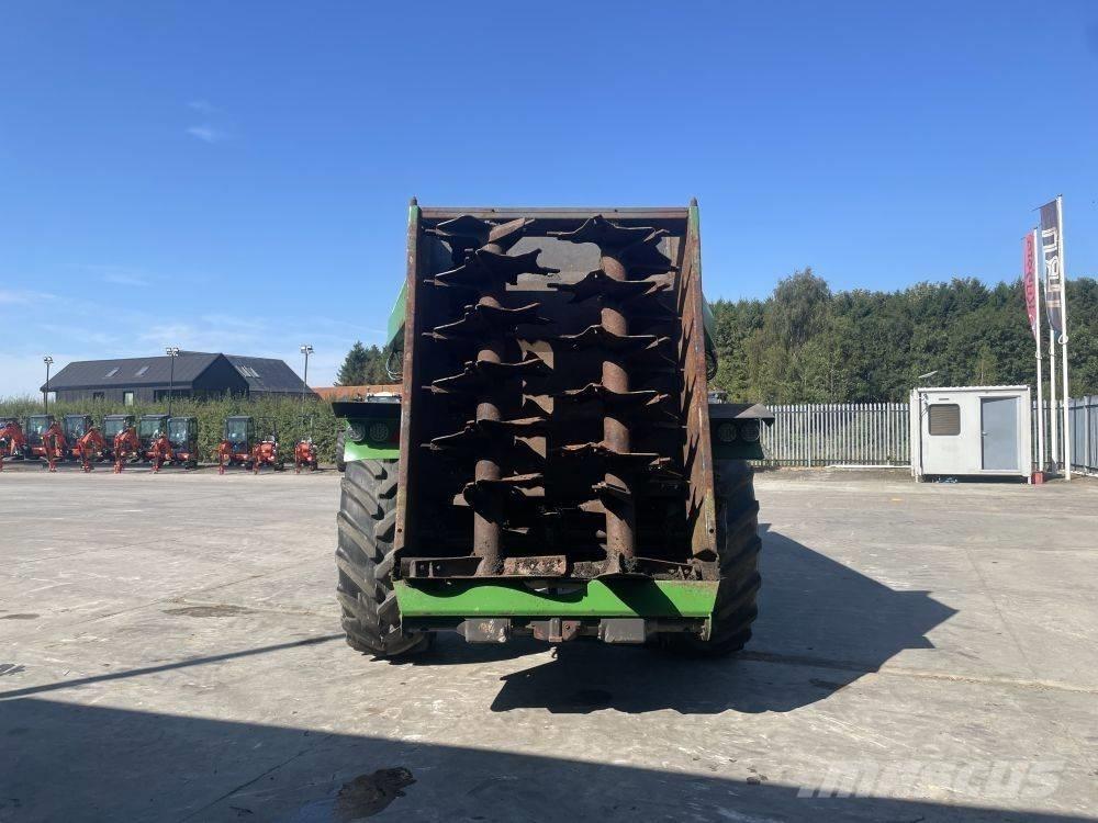 Ktwo Duo 1200 Remolques esparcidores de estiércol